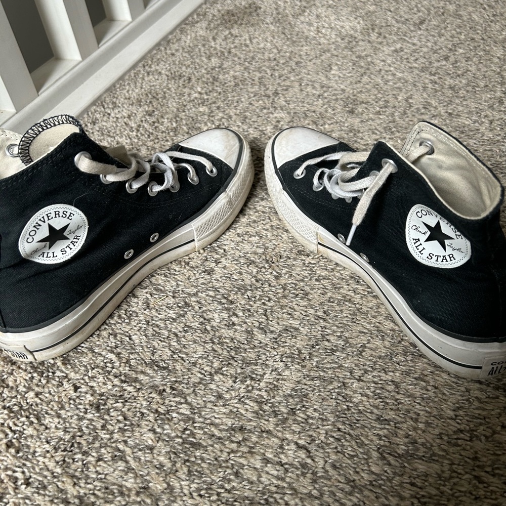 women’s size 9 platform converse